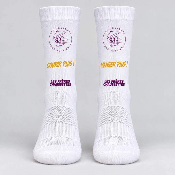 La paire de chaussettes du club, « Courir plus ! » et « Manger plus ! »